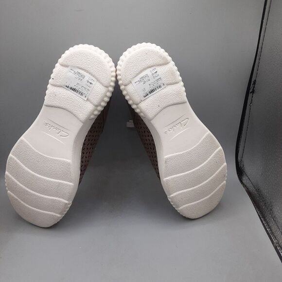 Clarks Caroline Ella Sneakers Women's 5.5M Brown Metallic 2 - Picture 10 of 11